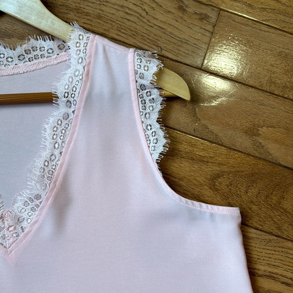 Blencot Lace Trim V Neck Sleeveless Blouse - Picture 7 of 10